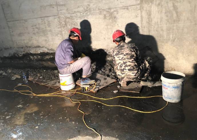 瓷砖做的水池漏水怎么做防漏水处理(瓷砖做的水池漏水怎么做防漏水处理视频) 瓷砖做的水池漏水怎么做防漏水处理(瓷砖做的水池漏水怎么做防漏水处理视频)